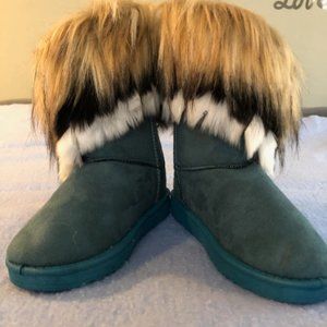 Turquoise "Indian style" suede boots (size 8)
